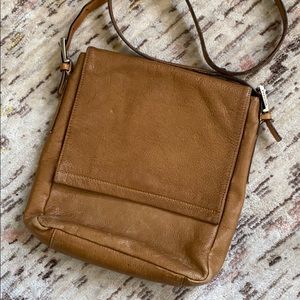 Vintage tan leather fossil crossbody messenger bag